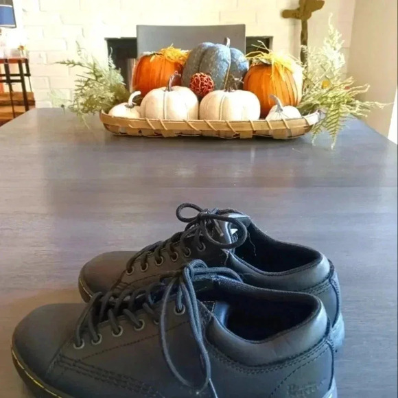 Dr. Martens Slip Restaurant Shoes NWOT - Picture 3 of 7